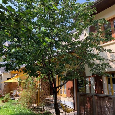 Charmant Appartement Sur Cour, Le Cerisier Bagnères-de-Bigorre Exterior foto