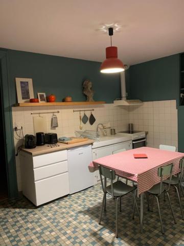 Charmant Appartement Sur Cour, Le Cerisier Bagnères-de-Bigorre Exterior foto